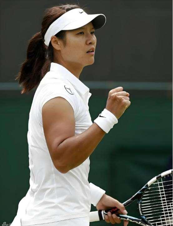 震撼！李娜在田径赛场挺进决赛！