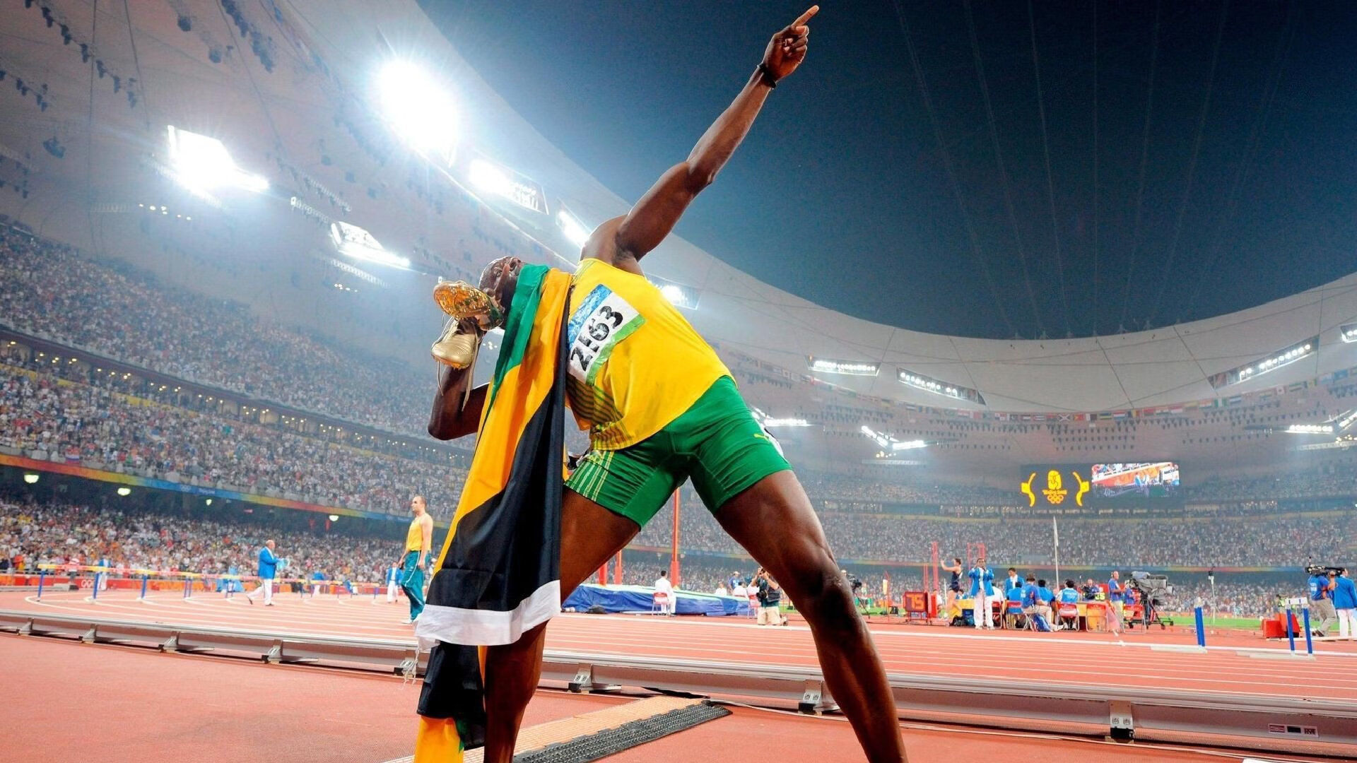 领先优势明显引发热议!,JackeyLove在热火比赛中大比分获胜观众掌声雷动